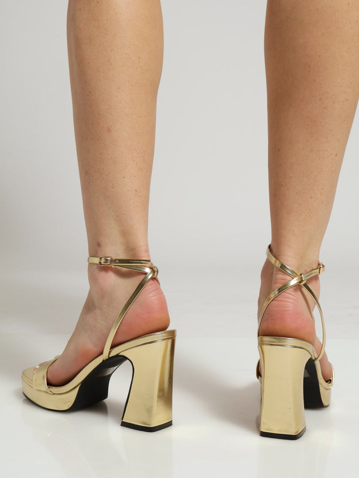 Pebble Grain Metallic Platform Heel - Gold