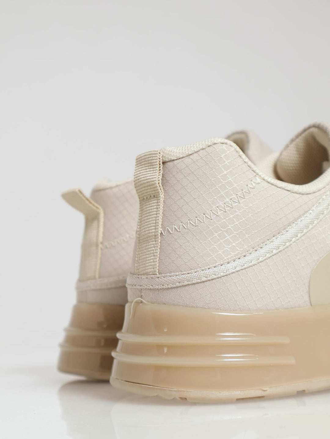 Trainer With Bubble On Sole - Beige