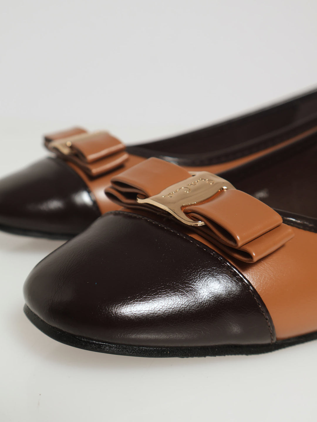 Square Toe Bow Trim Pump - Coffee