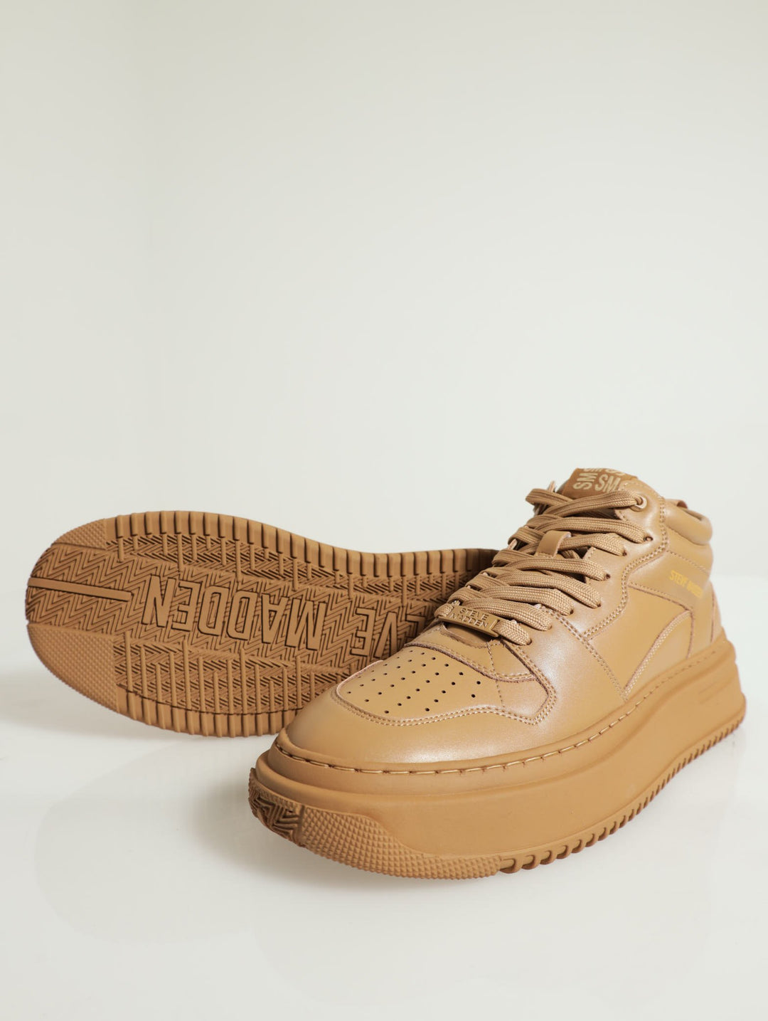 Felix Mono Chunky Closed Toe Lace-Up Sneaker - Beige