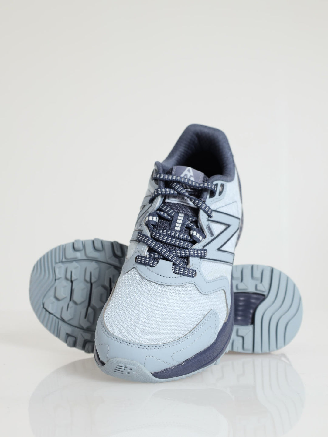 410 Lace Up Running Sneaker - Mid Grey