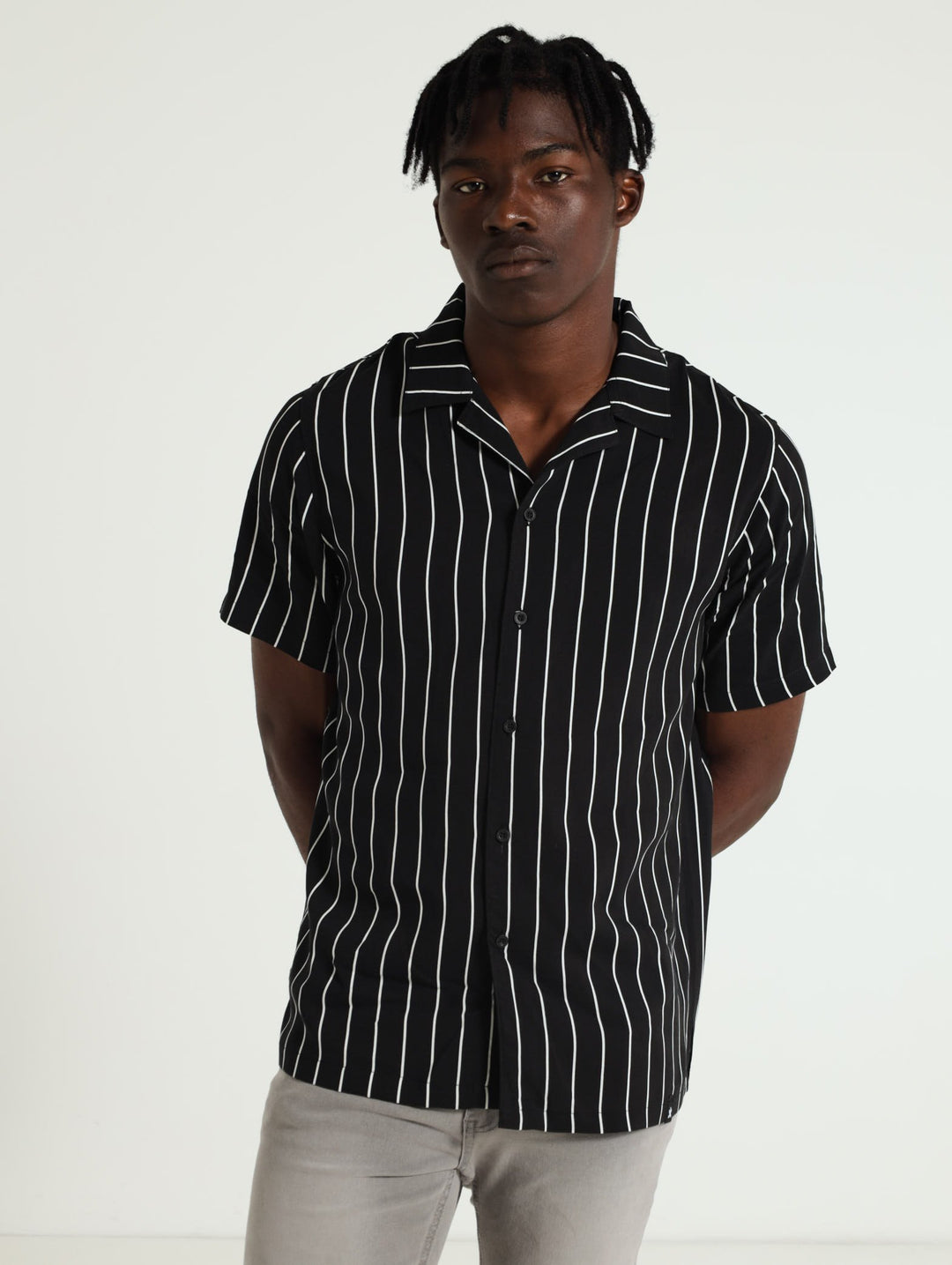 Thin Stripe Shirt - Black/White