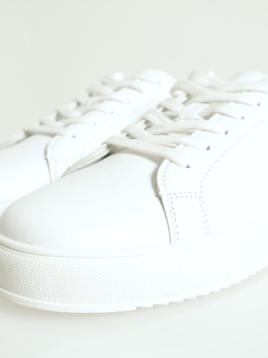 Basic Pu Lace Up Sneaker - White