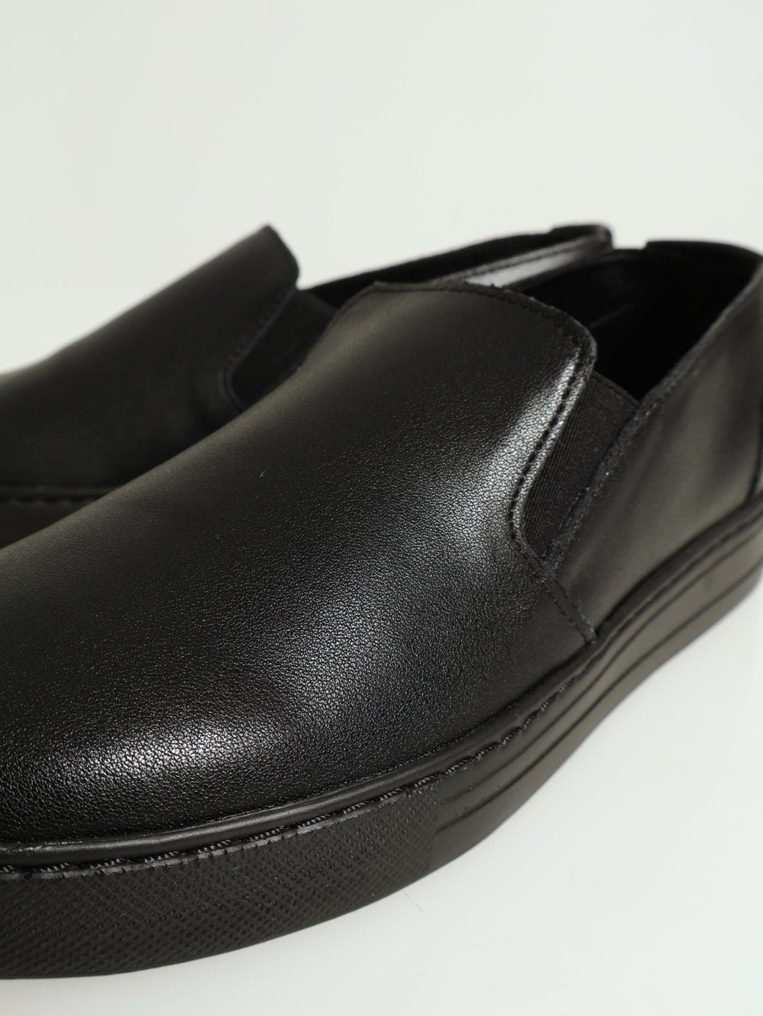 Melissa Side Gusset Bucket Sole Shoe - Black