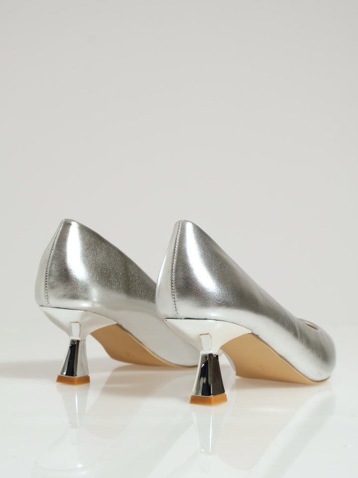 Lo Stiletto Pointy Metallic Full Court Heel - Silver