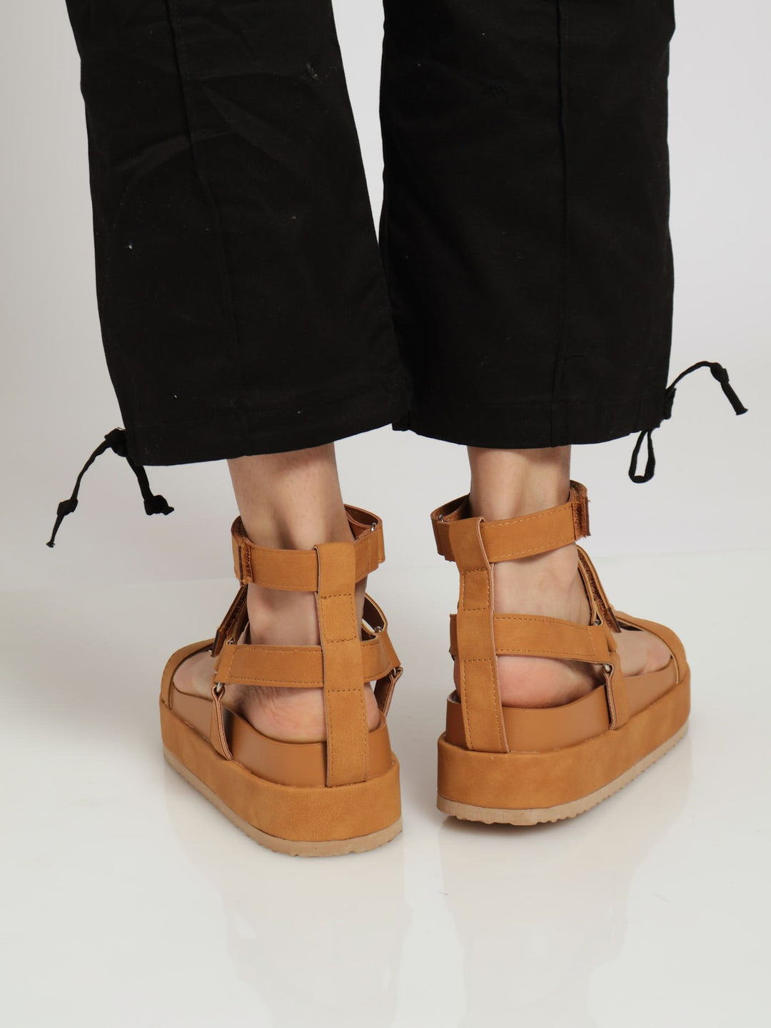 Flatform Gladiator Sandal - Tan