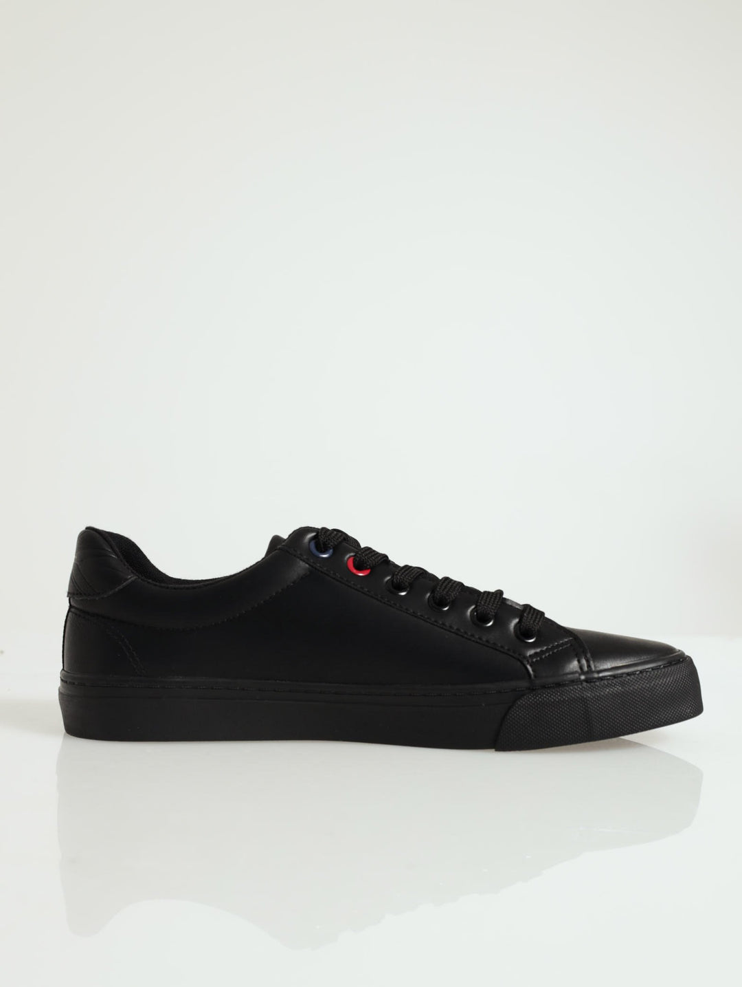 Casper Flag Logo Basic Sneaker - Black