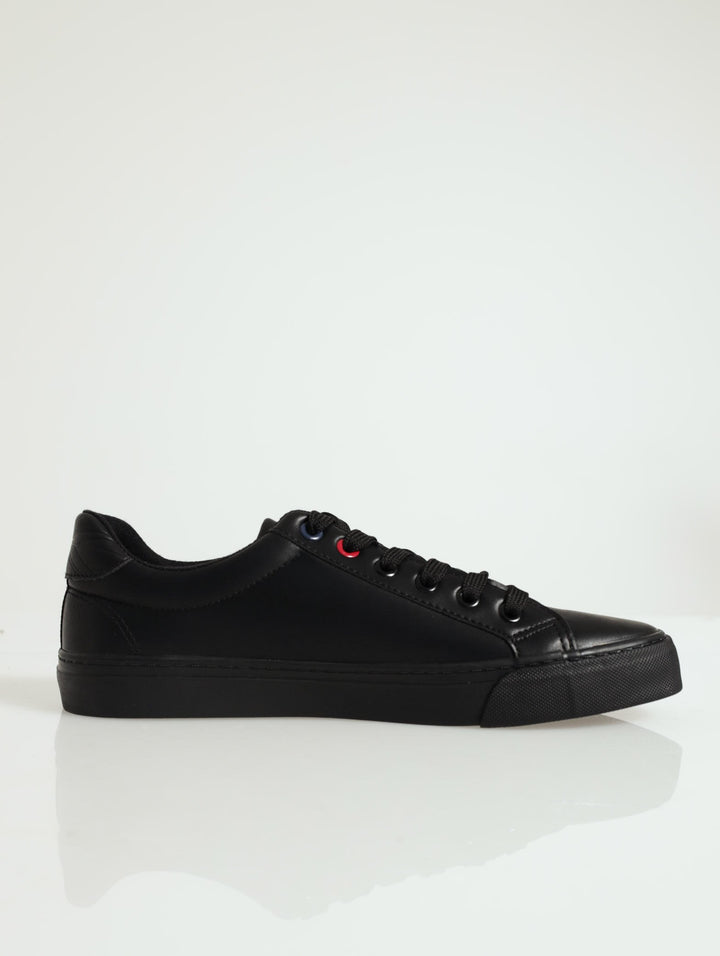 Casper Flag Logo Basic Sneaker - Black