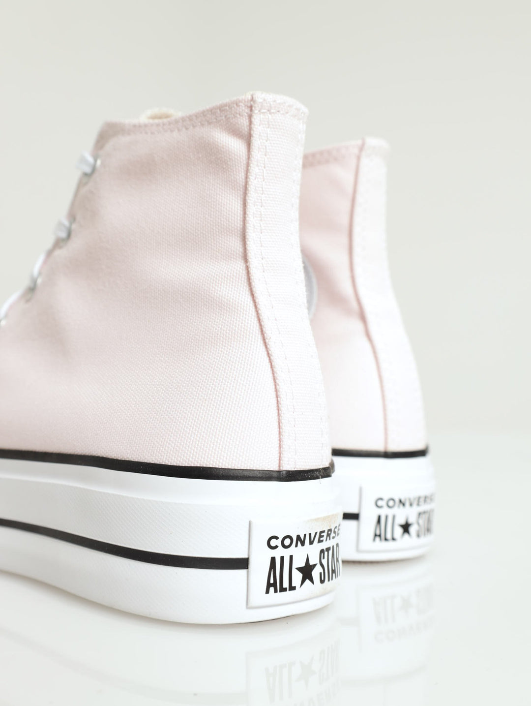 Chuck Taylor All Star Lift Sneaker - Light Pink