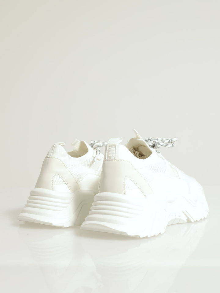 Chuncky Sock Lace-Up Sneaker - White