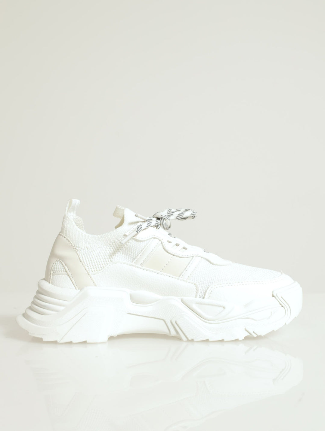 Chuncky Sock Lace-Up Sneaker - White