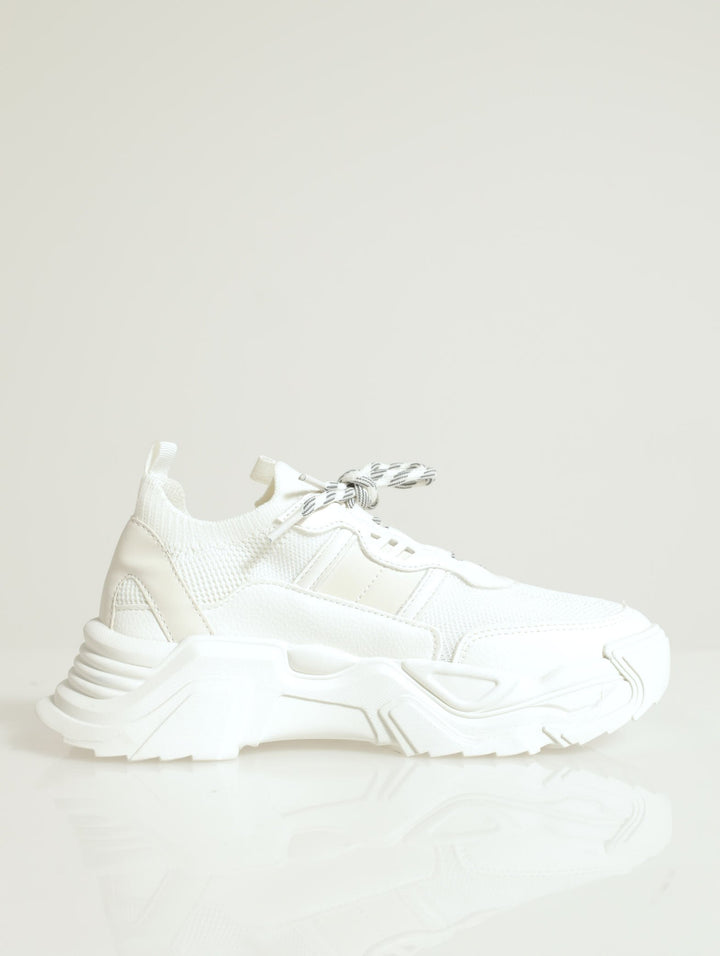 Chuncky Sock Lace-Up Sneaker - White