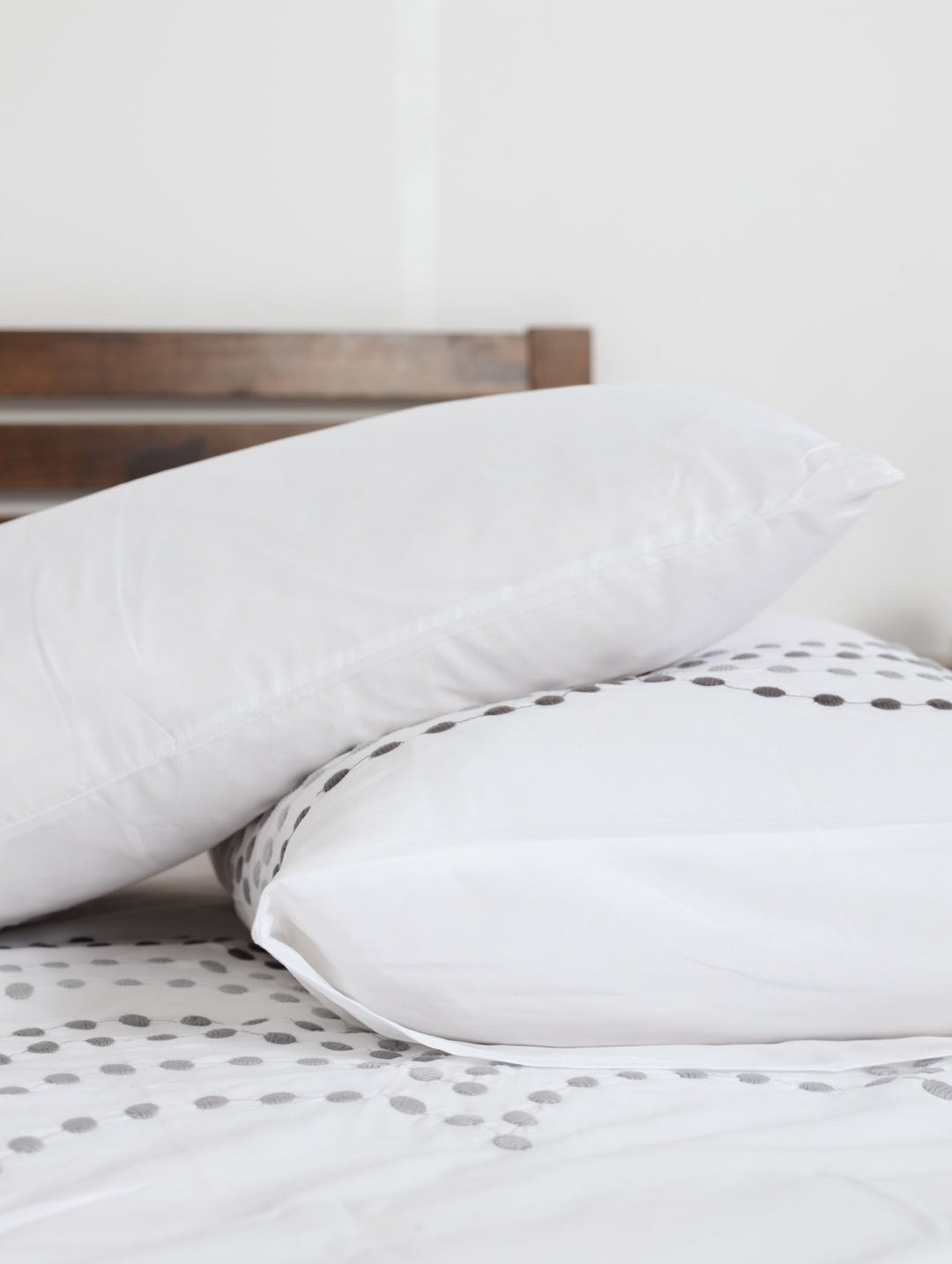 Scalloped Embroidery Duvet Set - Grey