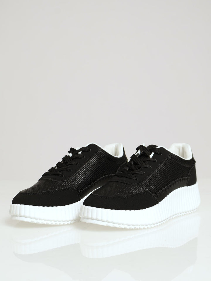 Platform Retro Lace Up Sneaker - Black