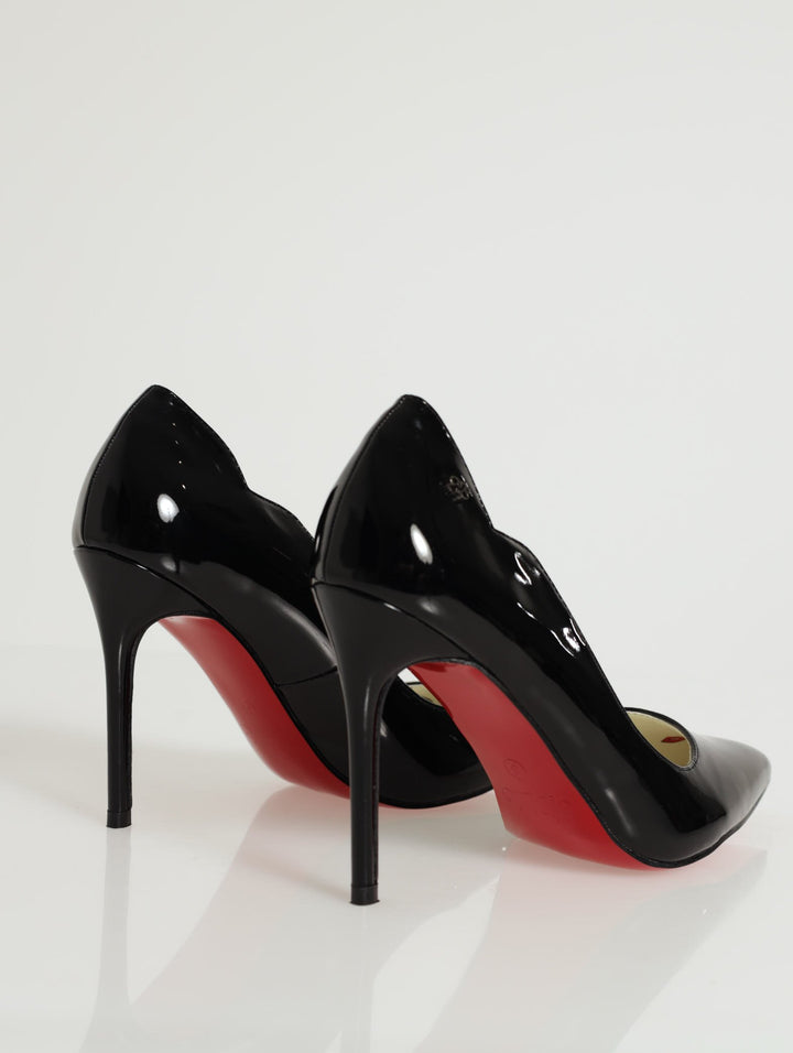 Lola Scallop Edge Court Heel - Black