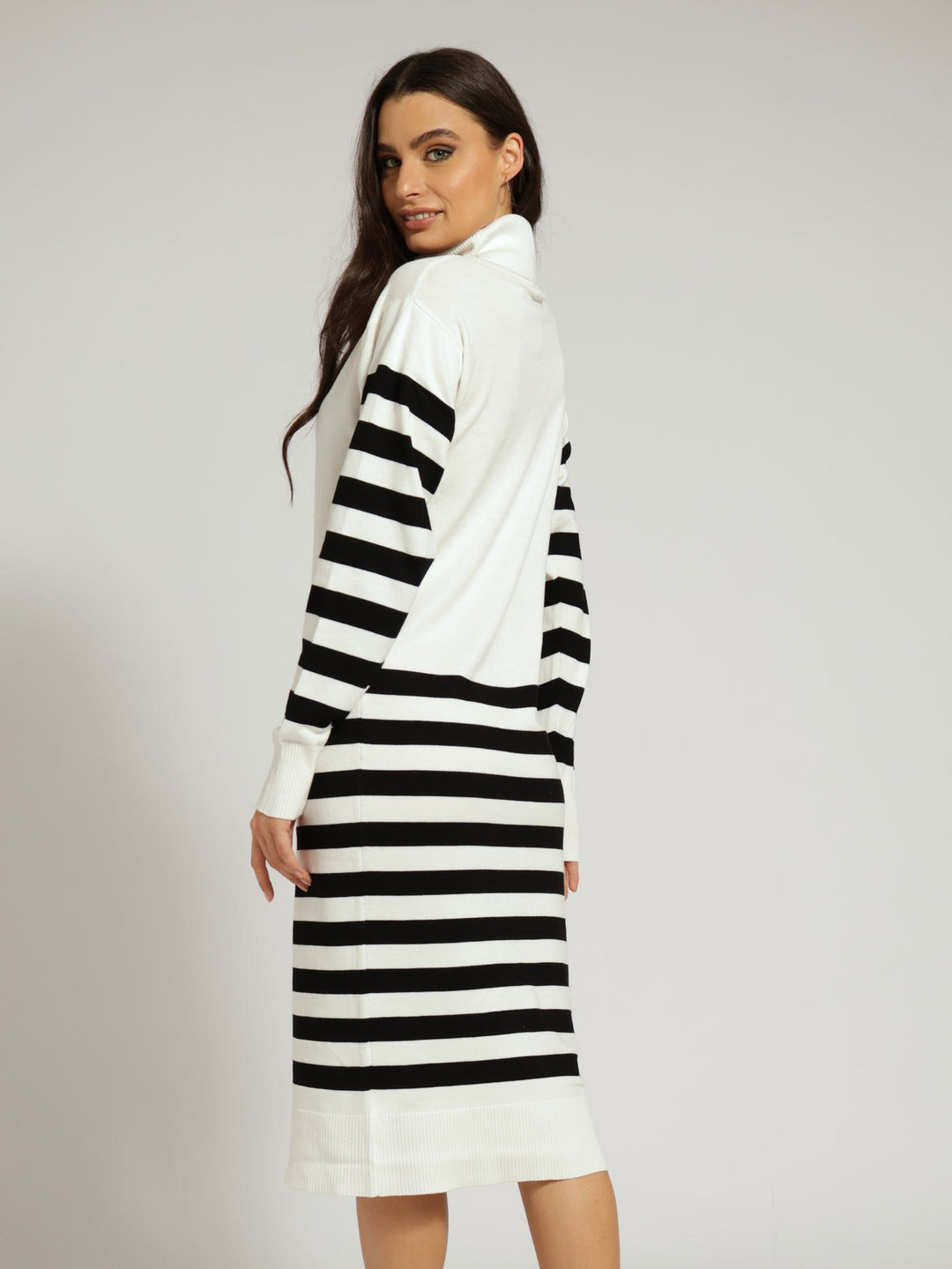 Long Sleeve Striped Shift Jersey Dress - Black/White