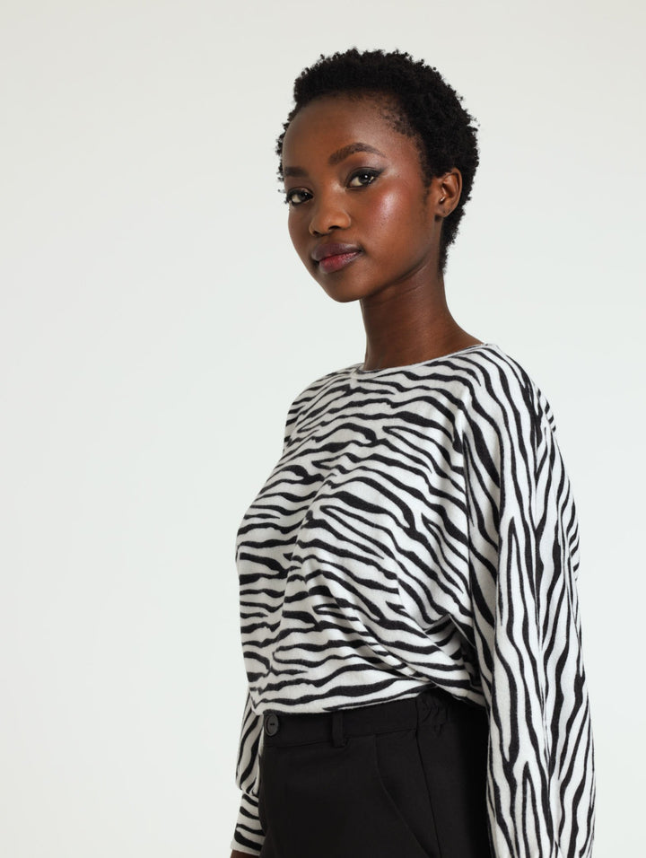 3/4 Sleeve Dolman Top - Black/White