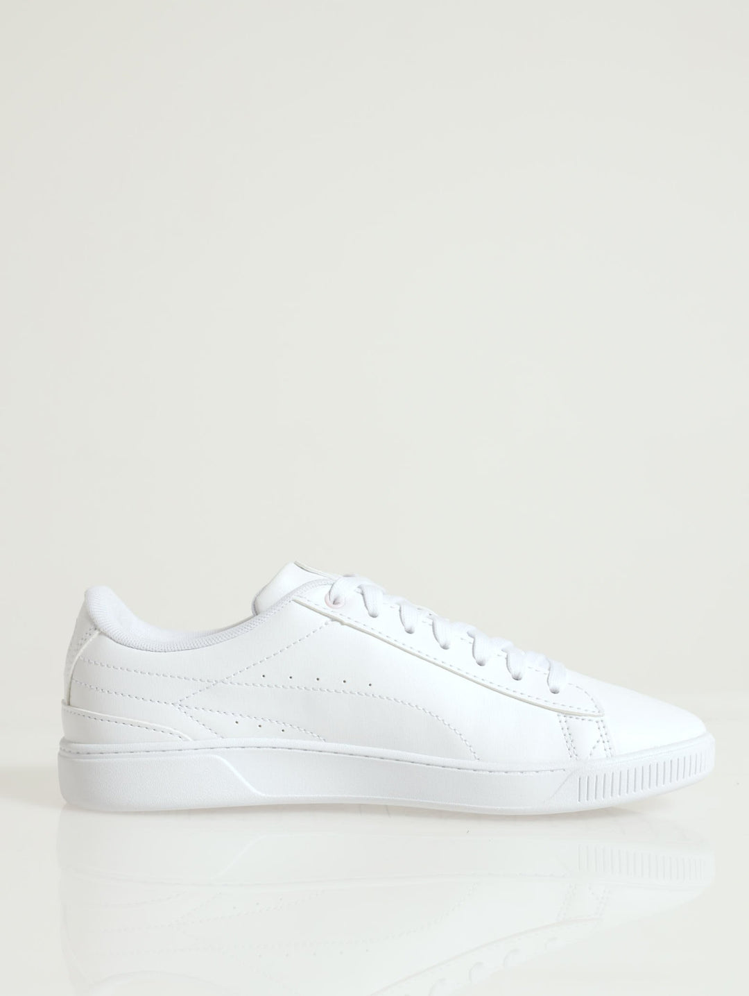 Vikky V3 Winter Wonderland Low Cut Sneaker - White/Pink