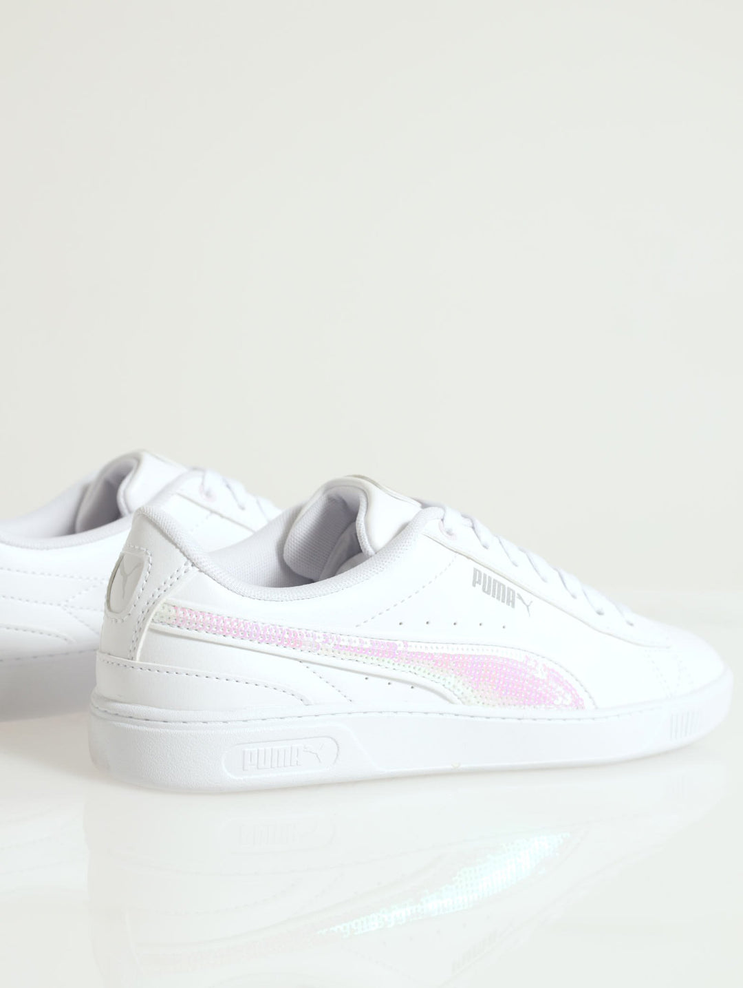 Vikky V3 Winter Wonderland Low Cut Sneaker - White/Pink