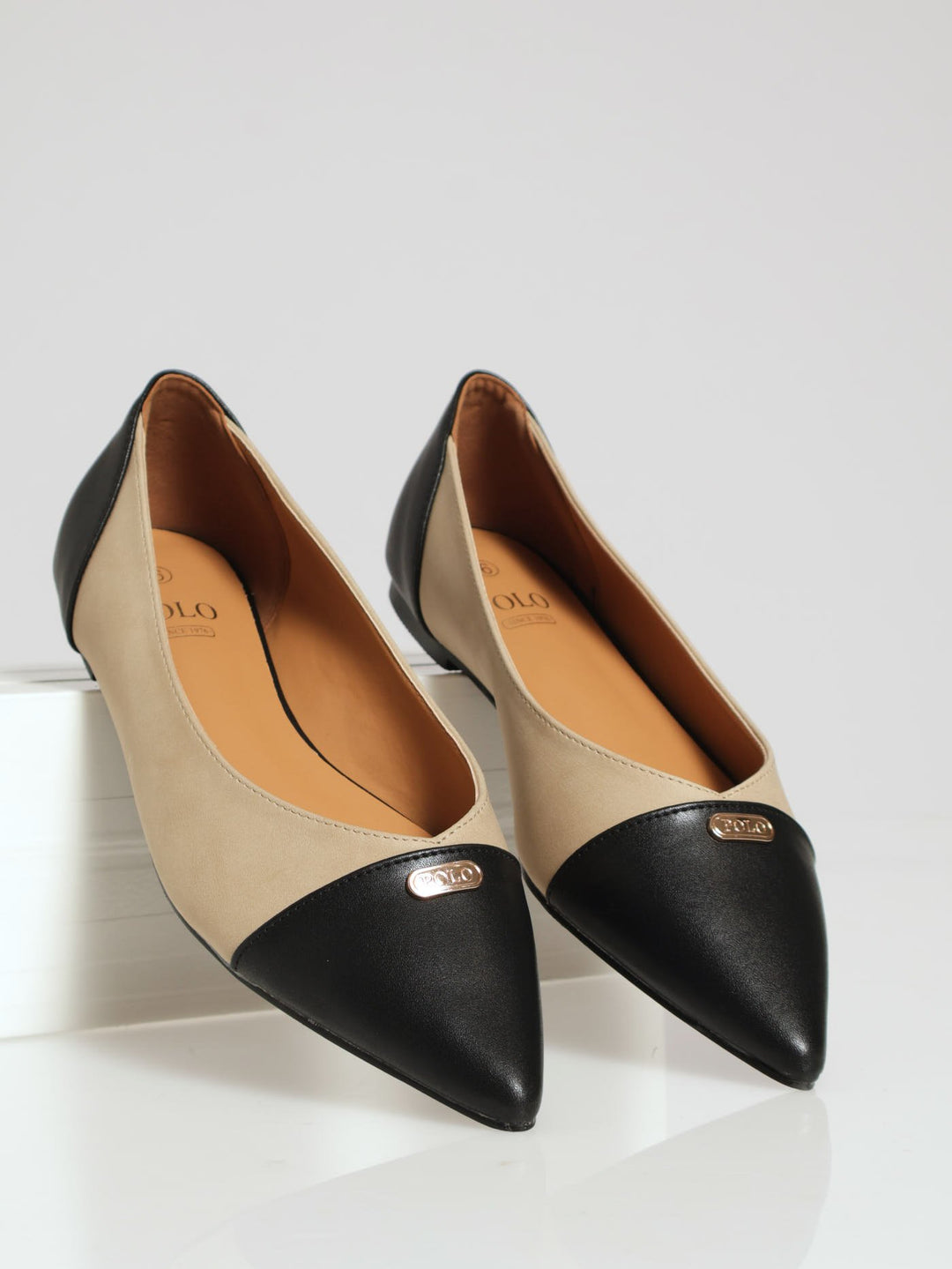 Pointy Toe Cap Pump