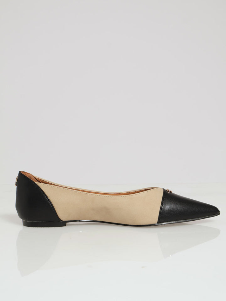 Pointy Toe Cap Pump