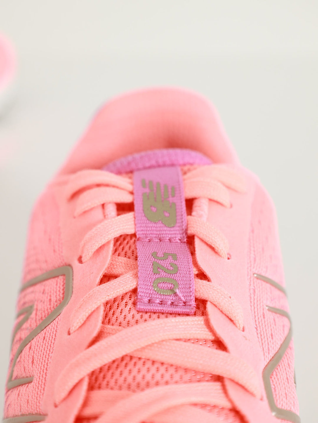 520 Lace-Up Running Sneaker - Pink