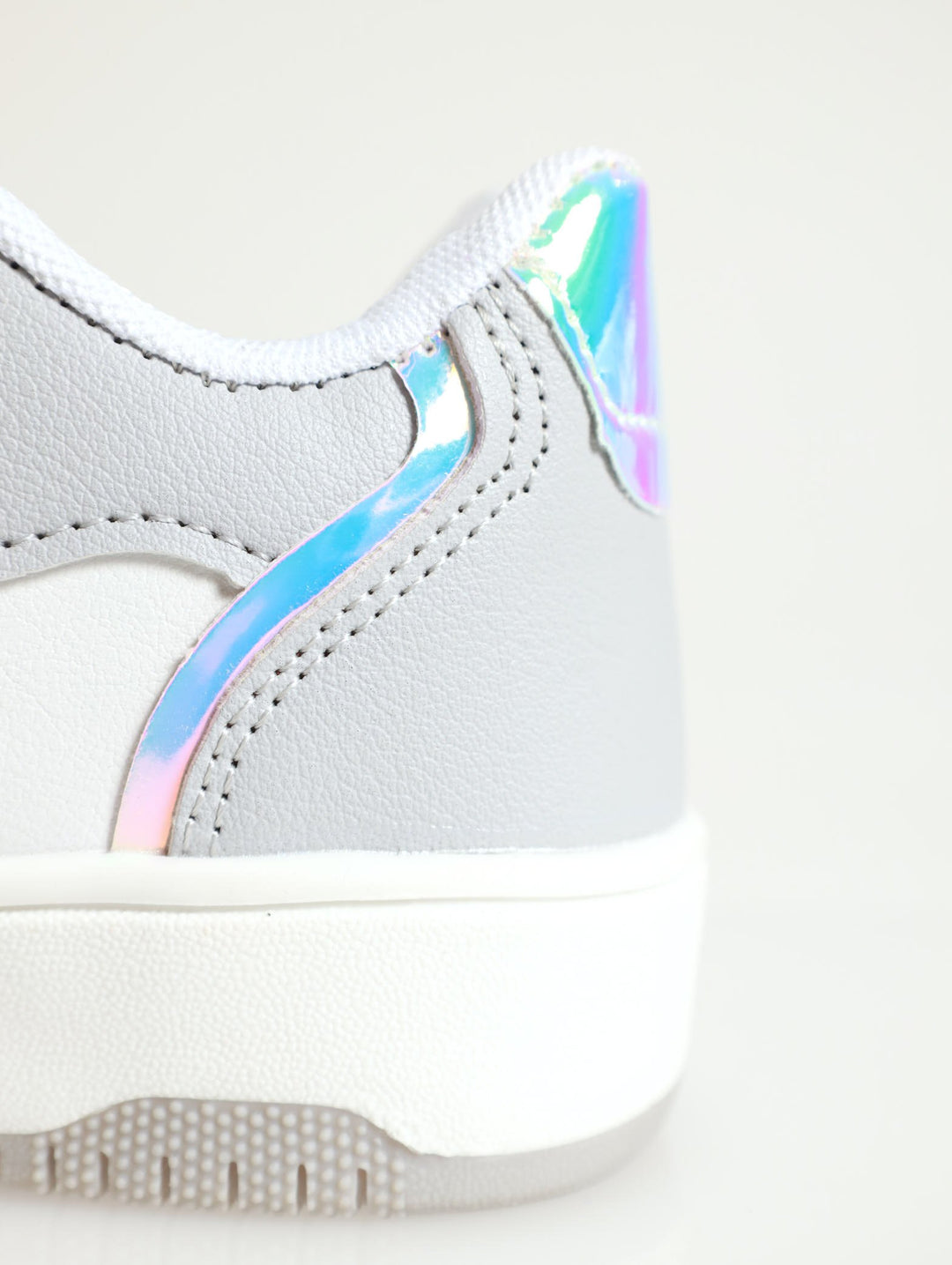 Girls Holographic Sneaker - White