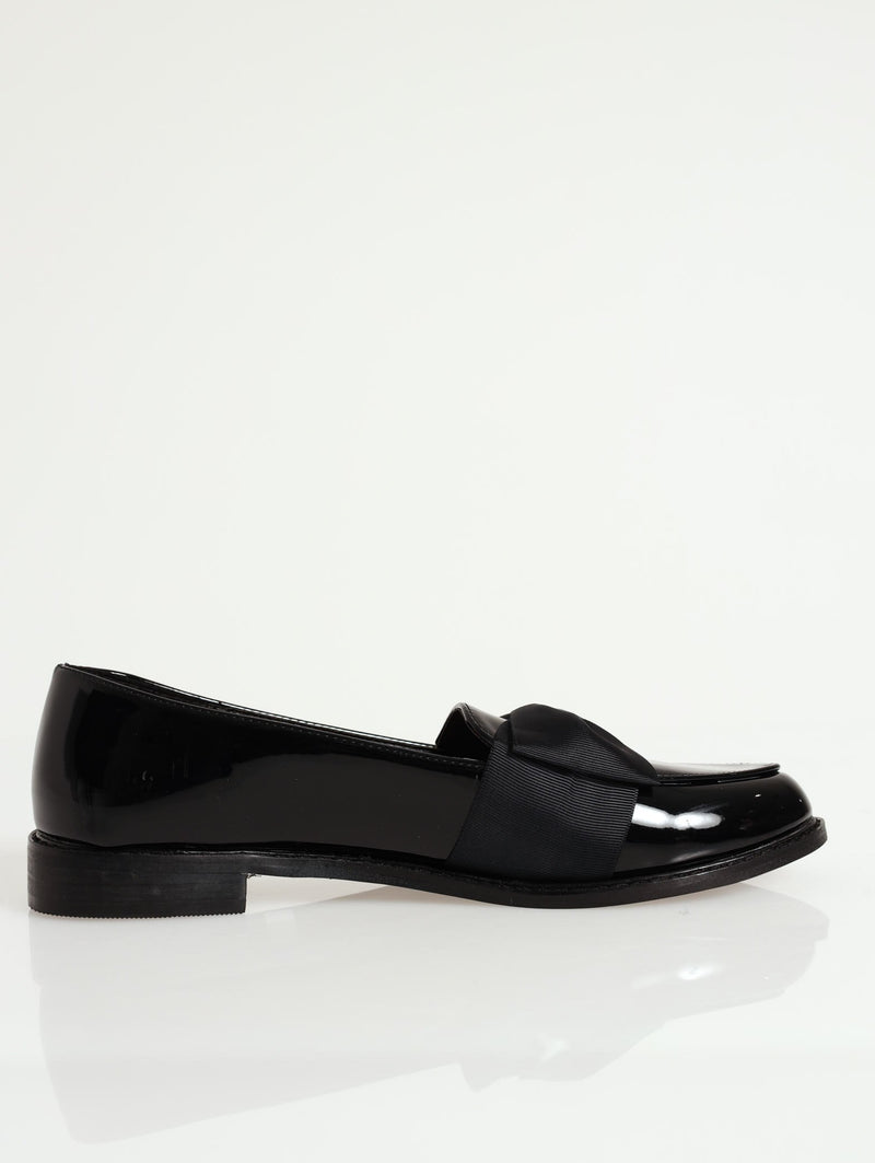 Loafer With Updated Petersham Bow - Black