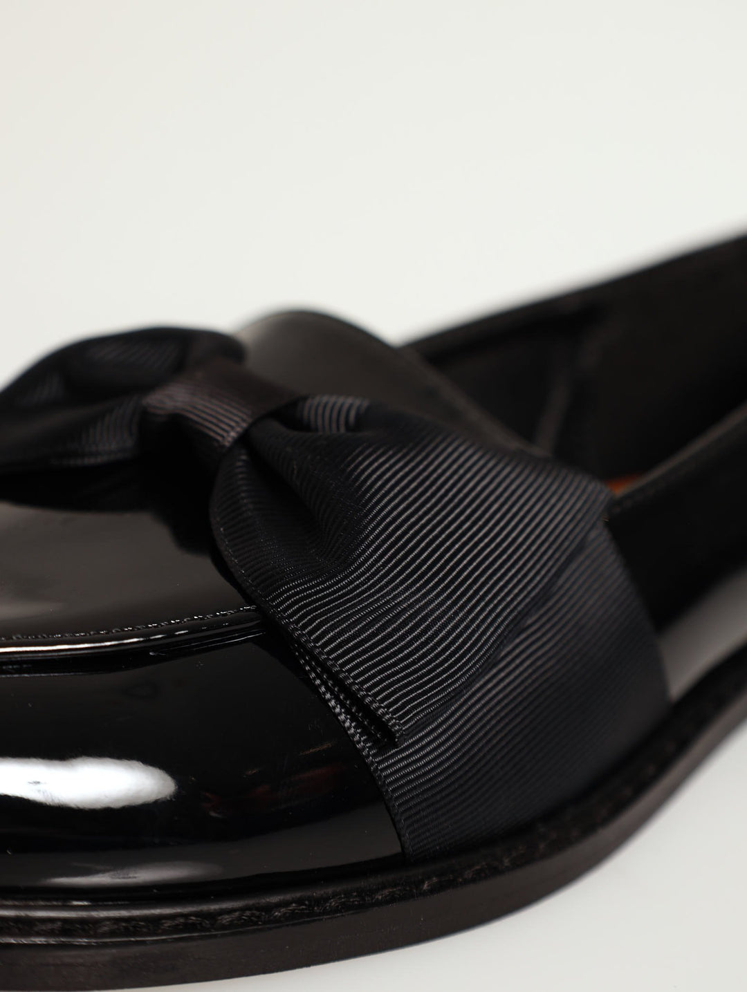 Loafer With Updated Petersham Bow - Black