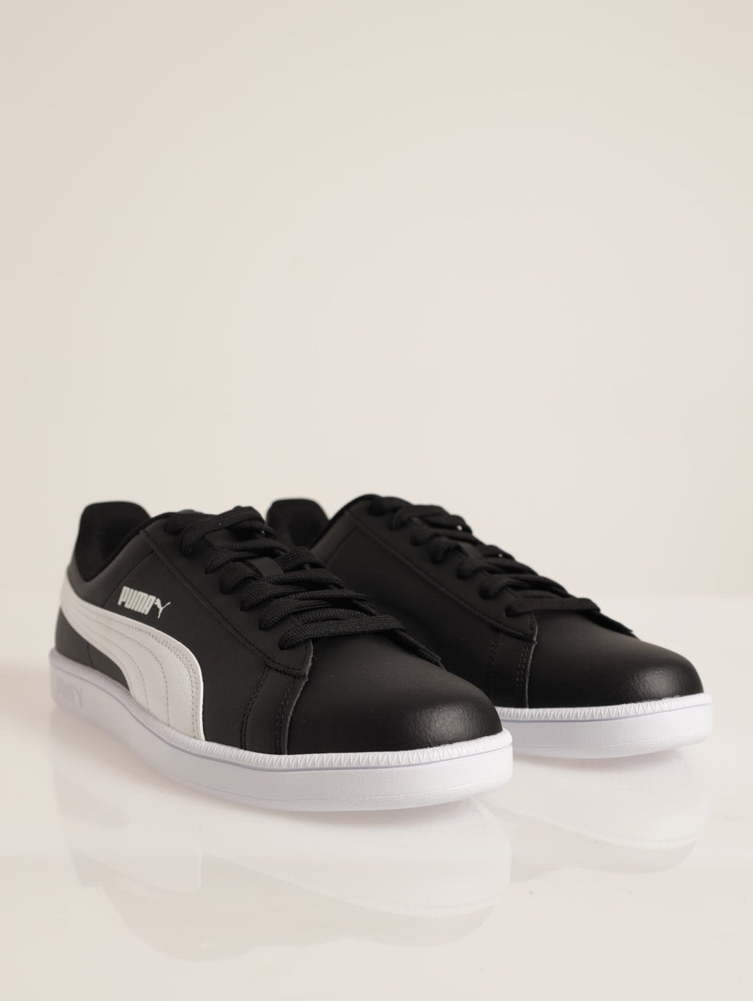 Basic Sneaker - Black/White