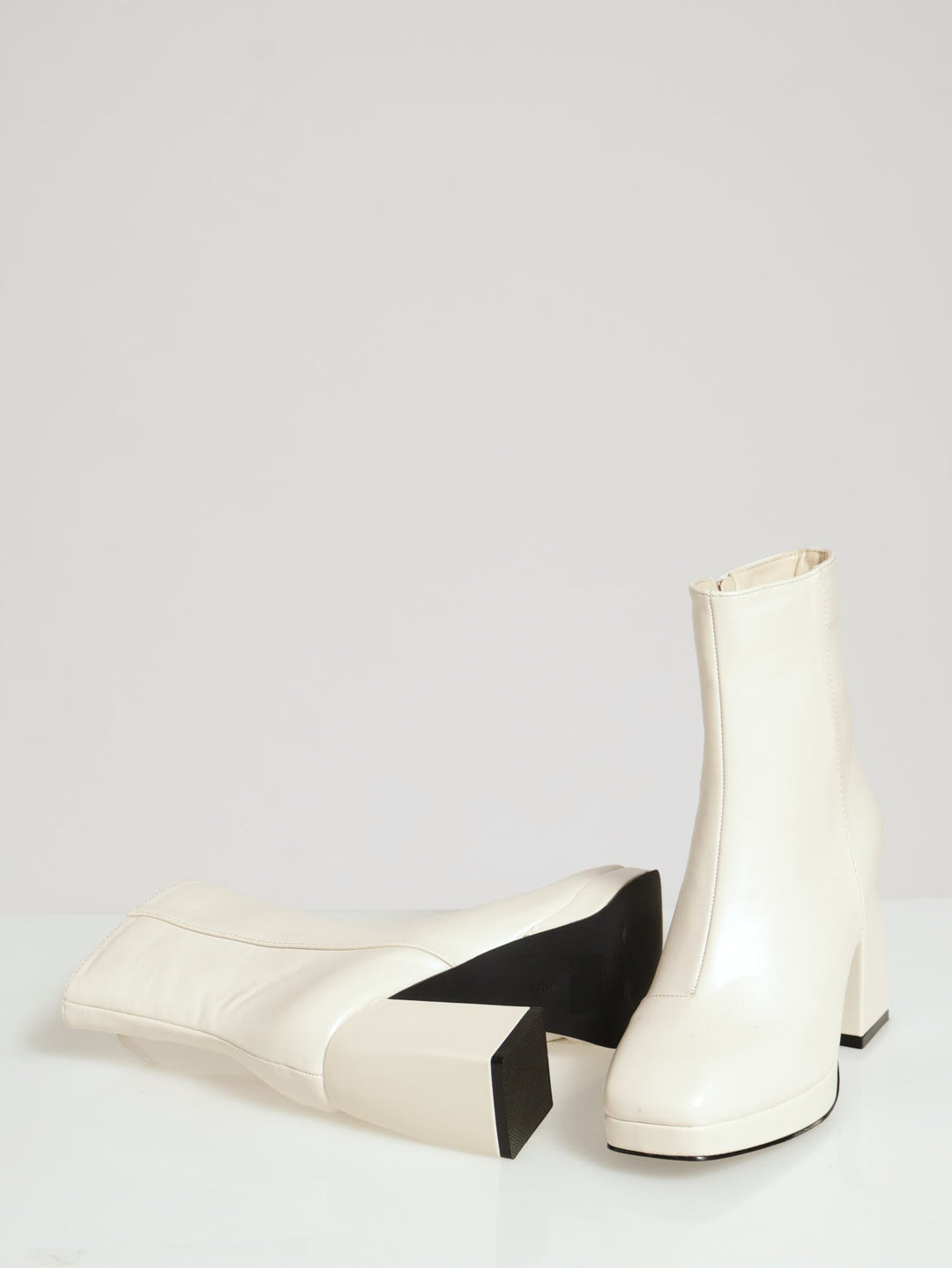 Low Platform Ankle Boot With Shaped Heel - Off White