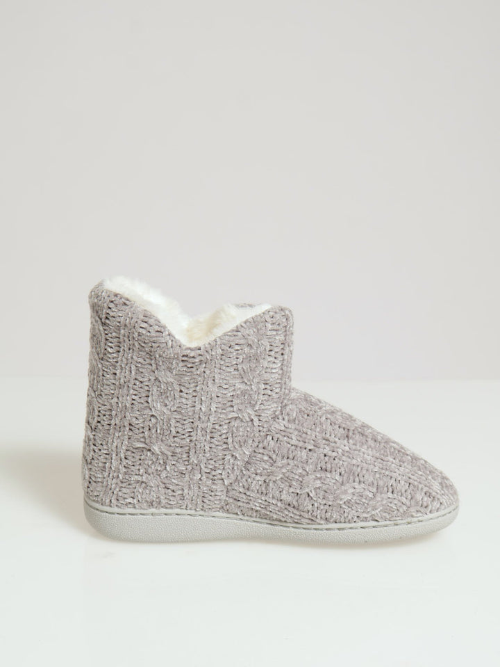 Cable Knit Slipper Bootie With Pompoms - Grey