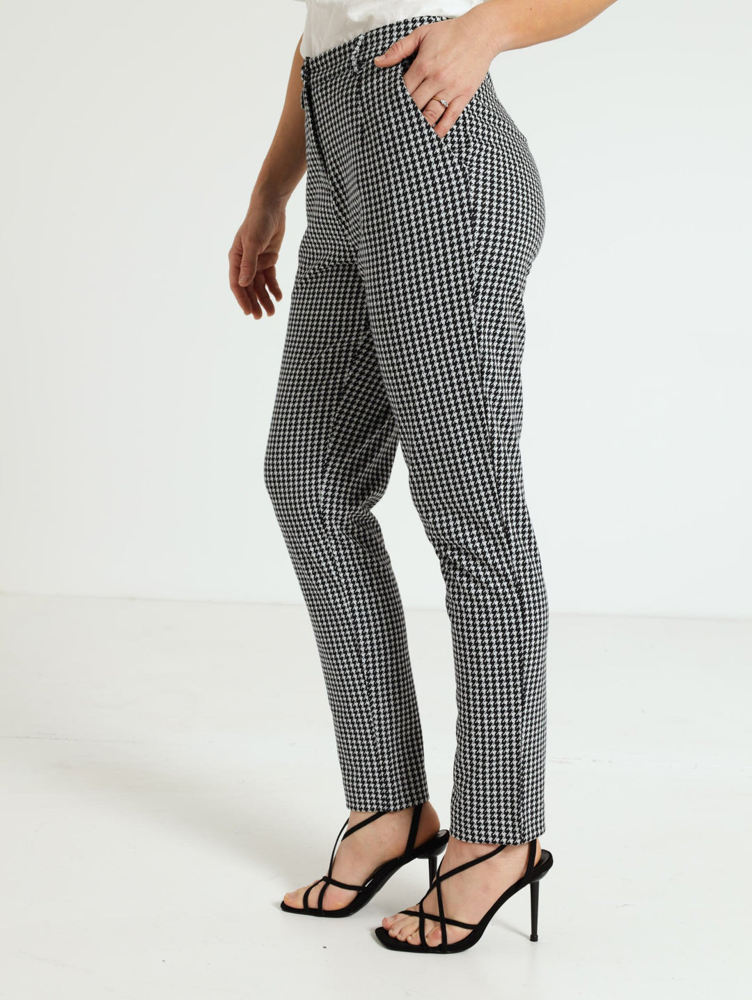 Tailored Tapered Pants - Black/White