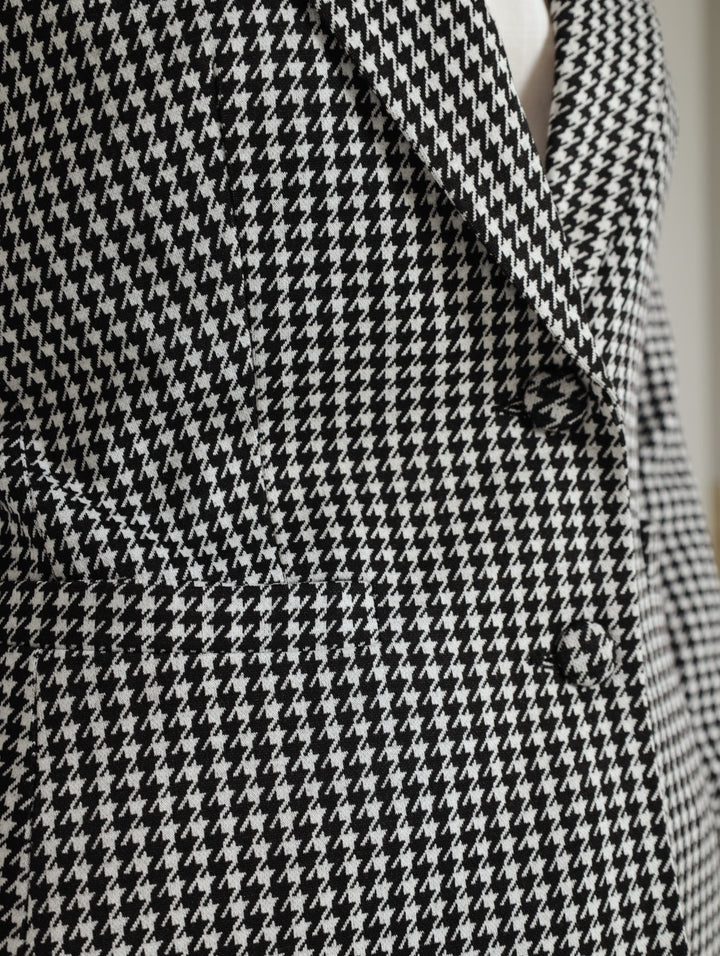 2 Button Welt Pocket Blazer - Black/White