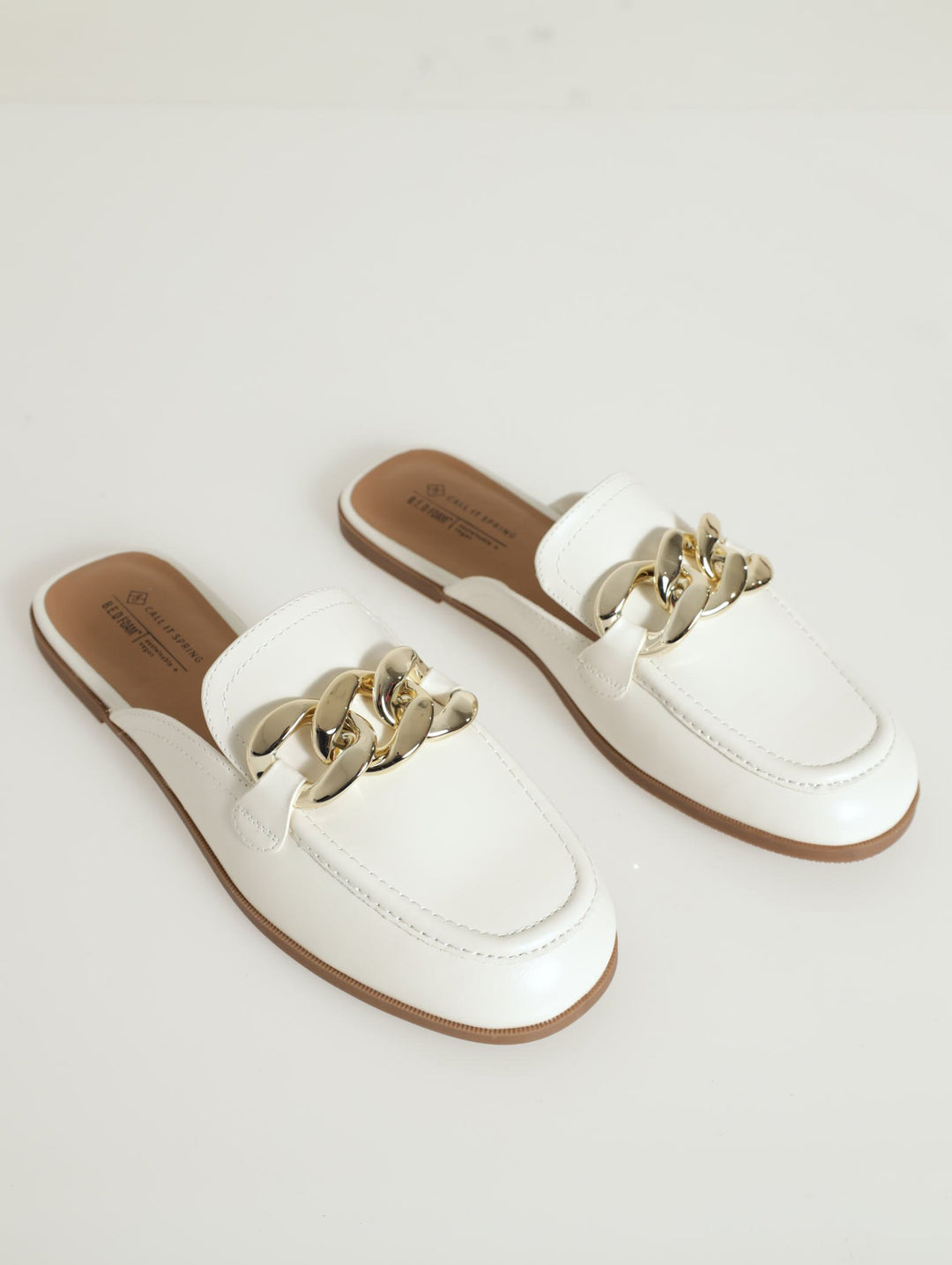 Chloeyy Chain Detail Mule Loafer - White