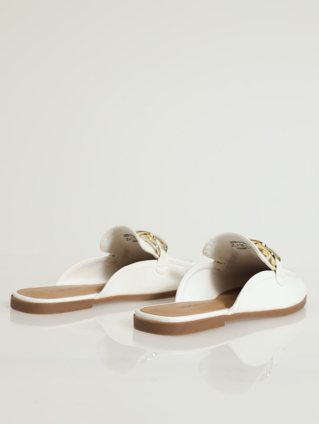 Chloeyy Chain Detail Mule Loafer - White