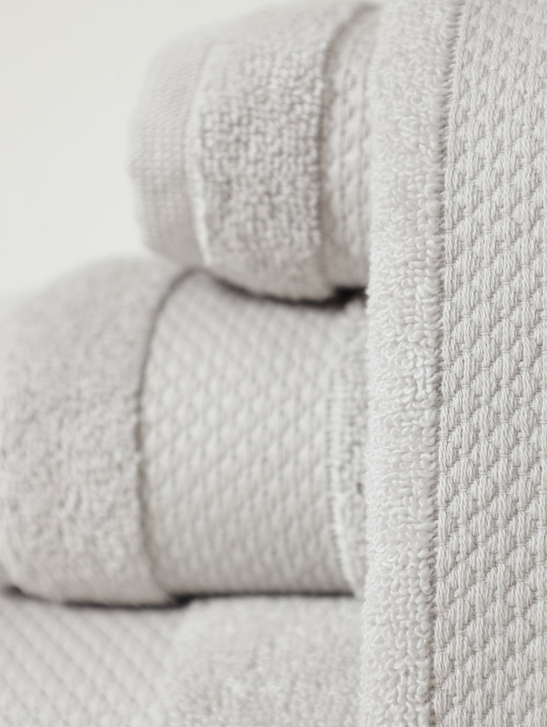 Zero-Twist Luxury Bath Towels - Silver