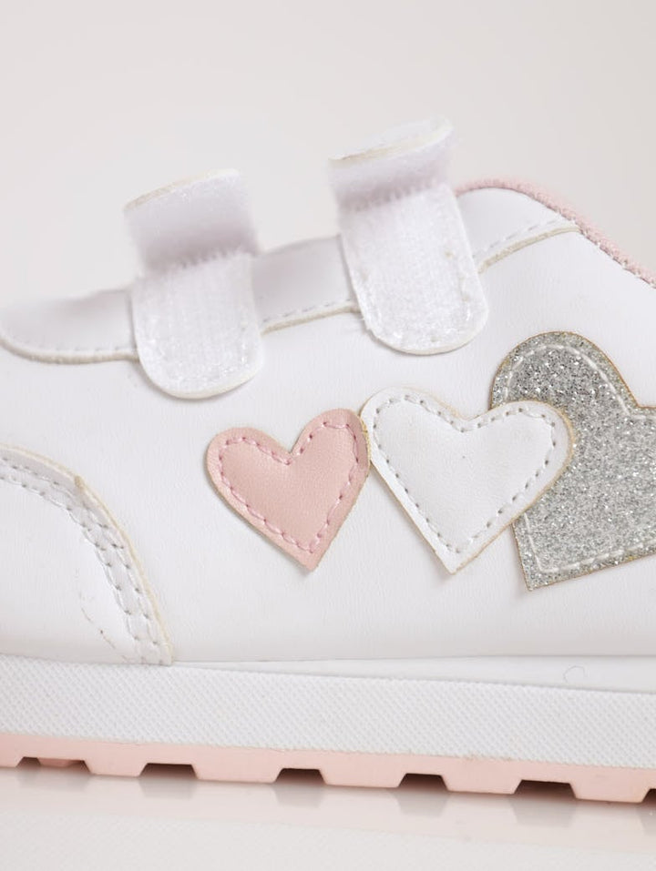 Girls Heart Retro Sneaker - Cream