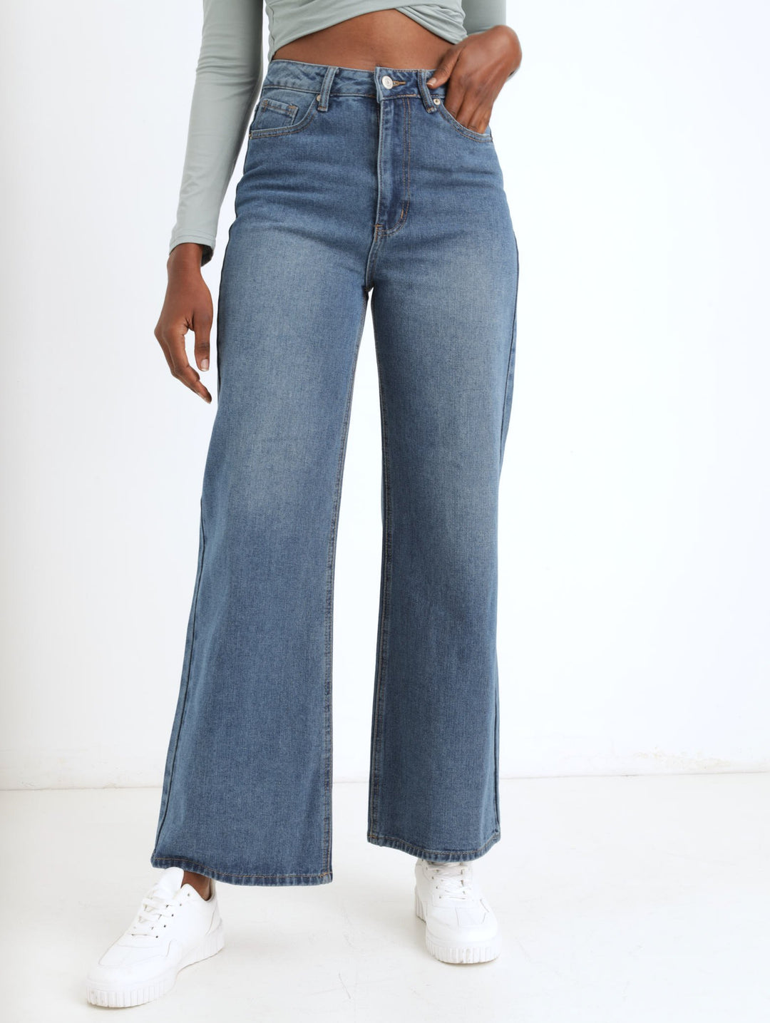 Ladies Stonewash Classic Wideleg Denim Jean