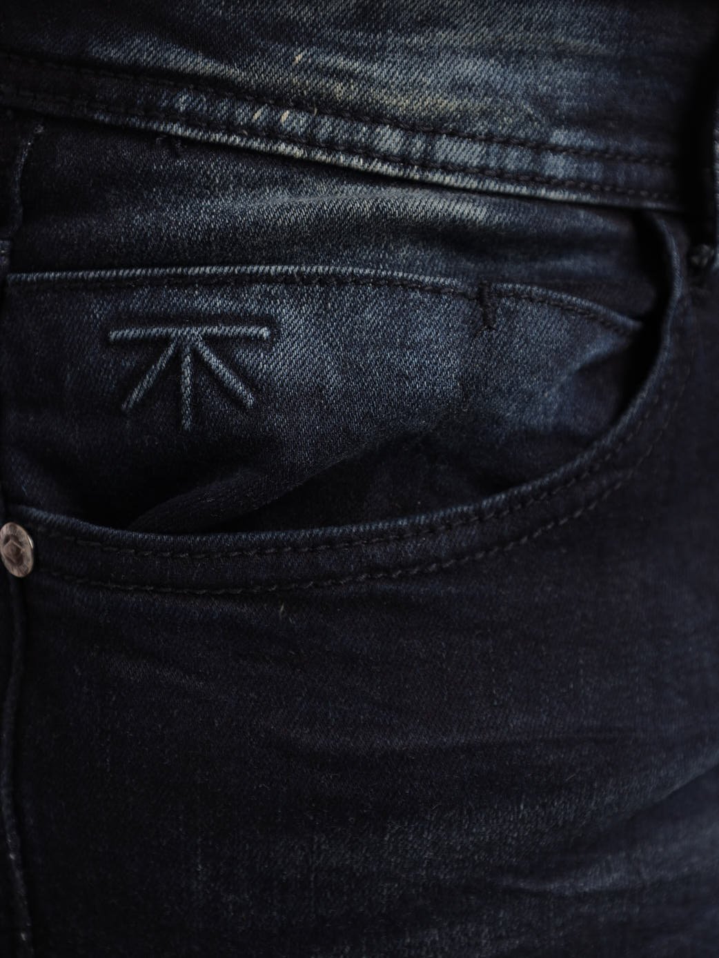 Men's Ink Jack Tapered Denim Jean