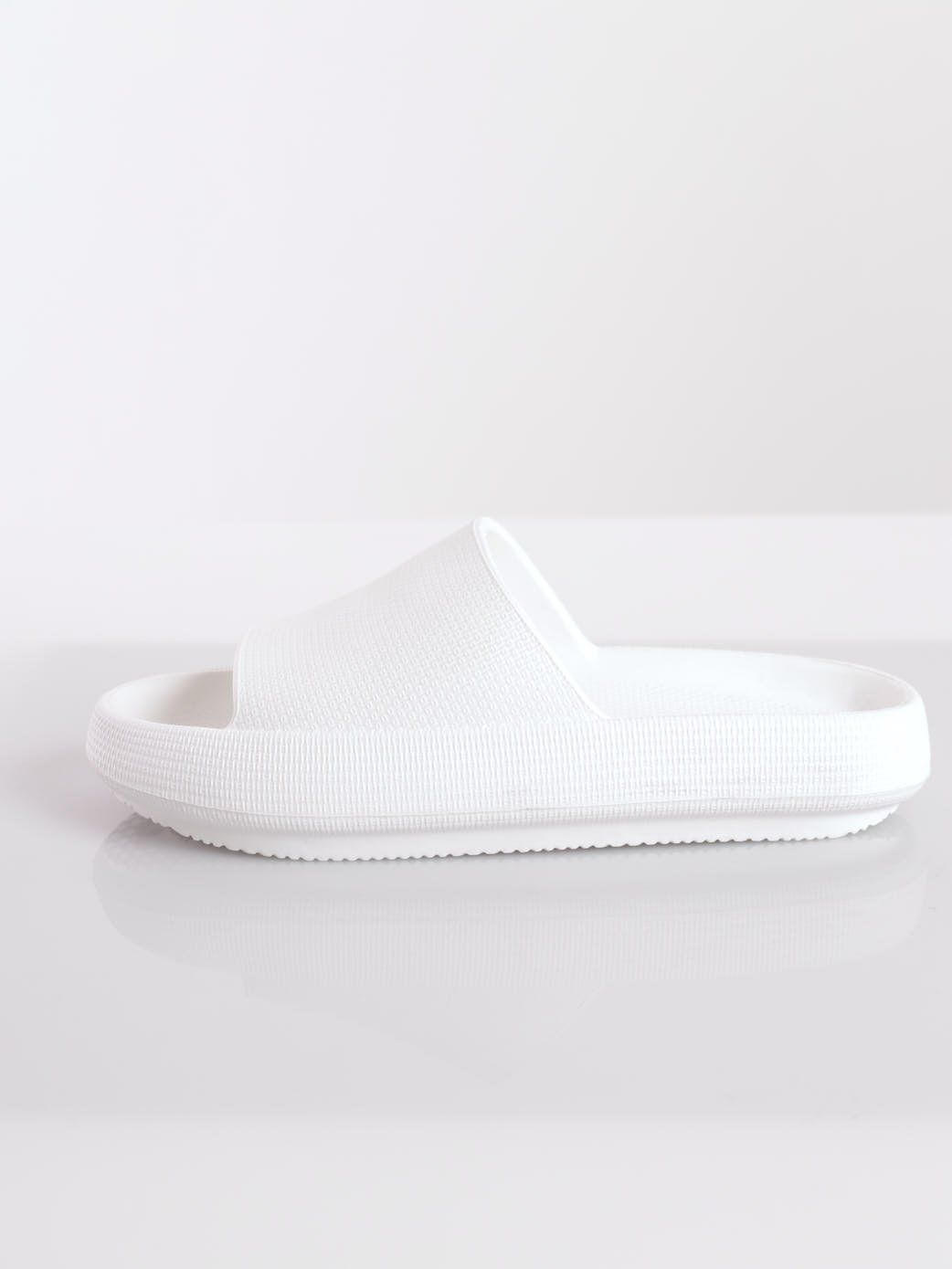 Ladies Moulded Bubble Slide -  White