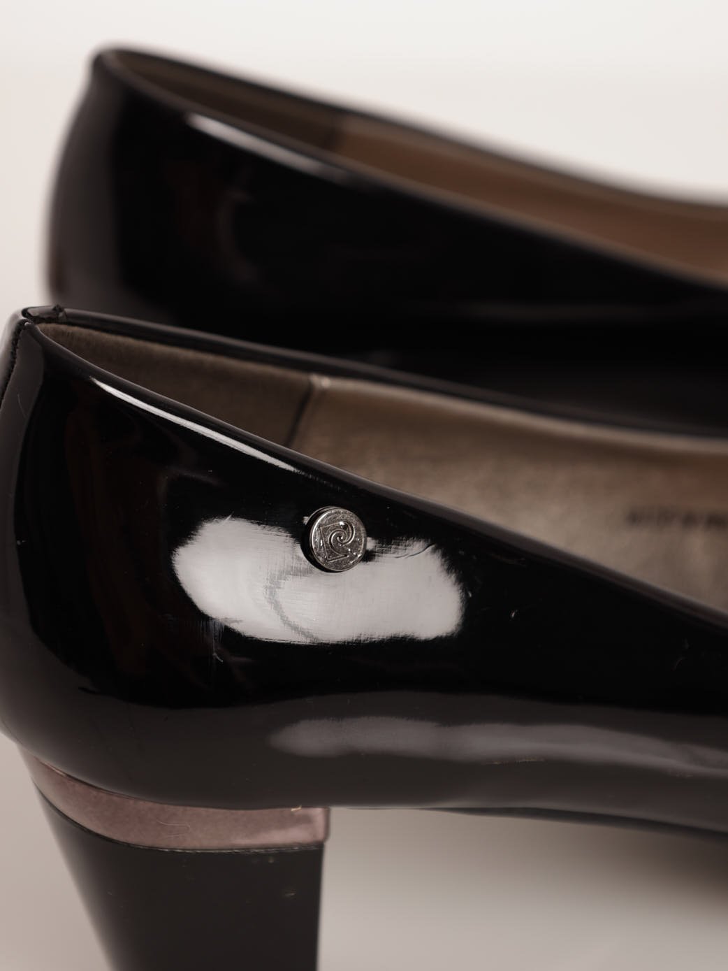 Ladies Patent Block Heel Court Shoe - Black