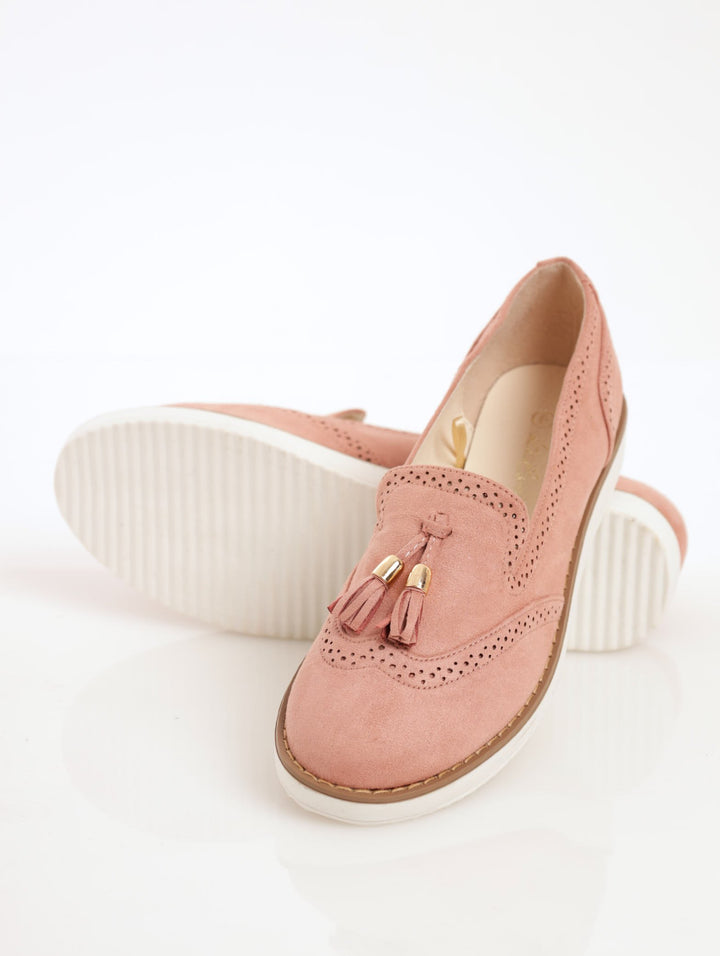 Ladies Albert Cut Shoe With Tassel And Laser-Cut Detail - Blush