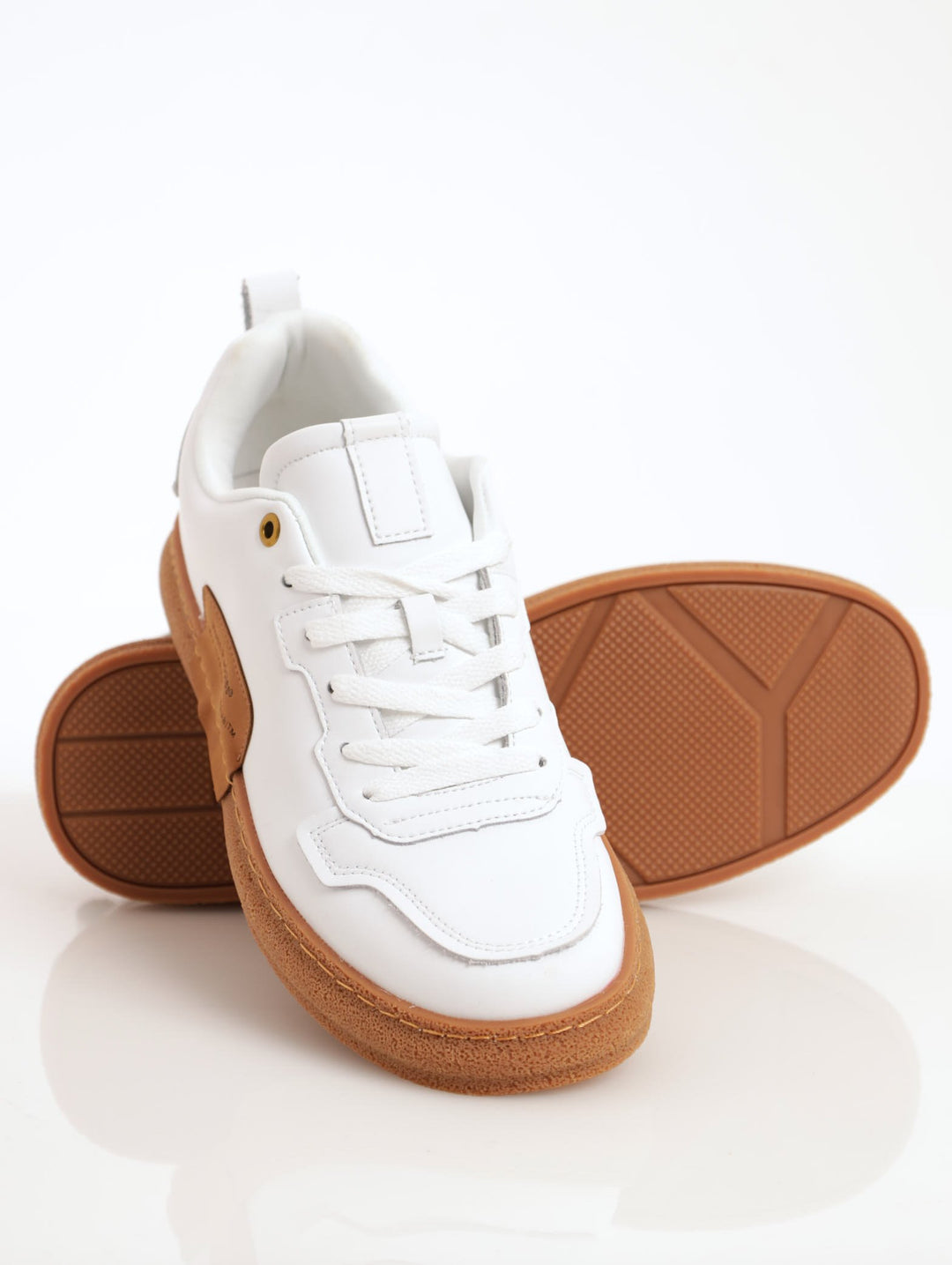 Men's Lace-Up Sneaker With Gum Sole White - Main Image