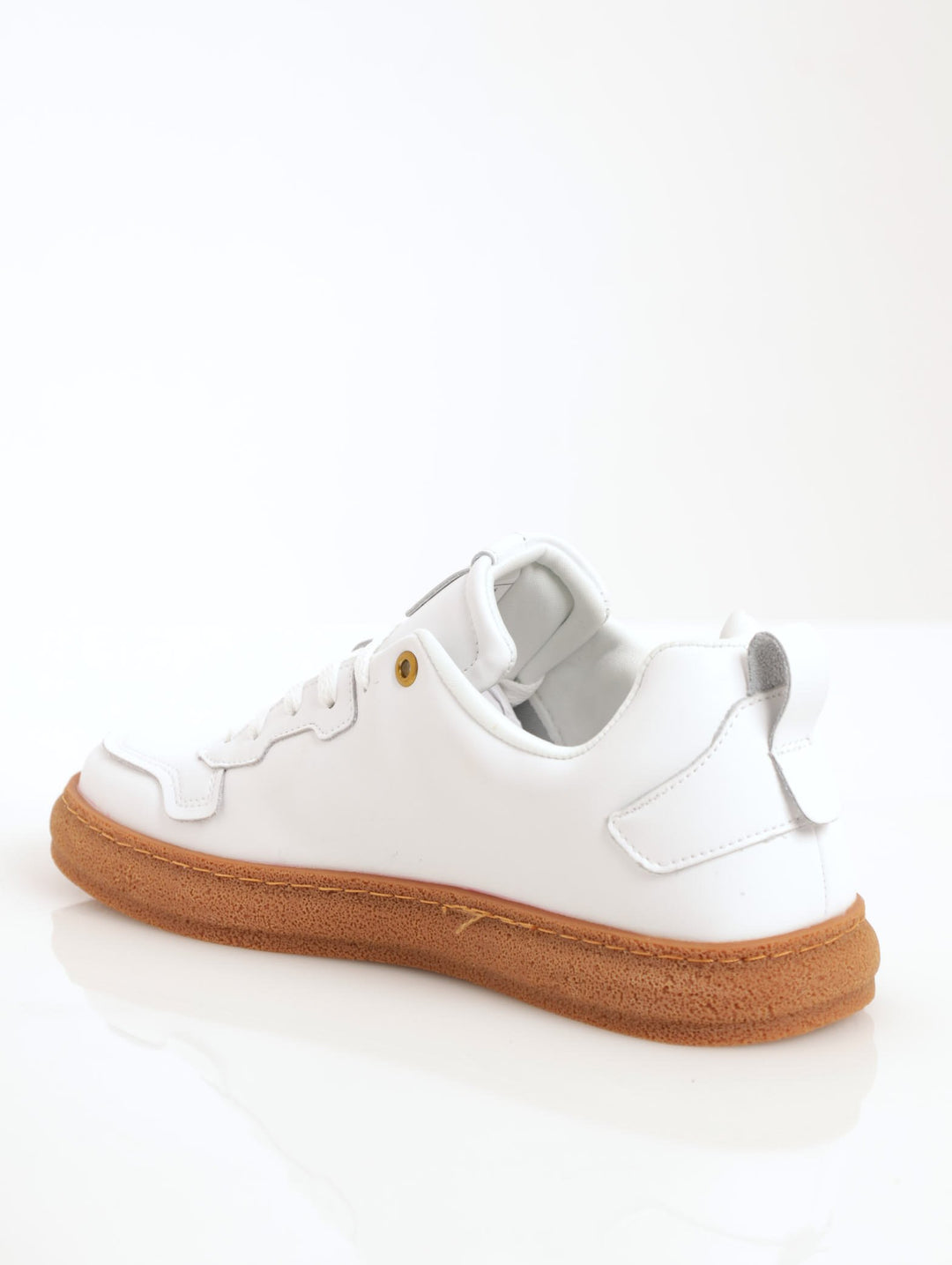 Men's Lace-Up Sneaker With Gum Sole - White