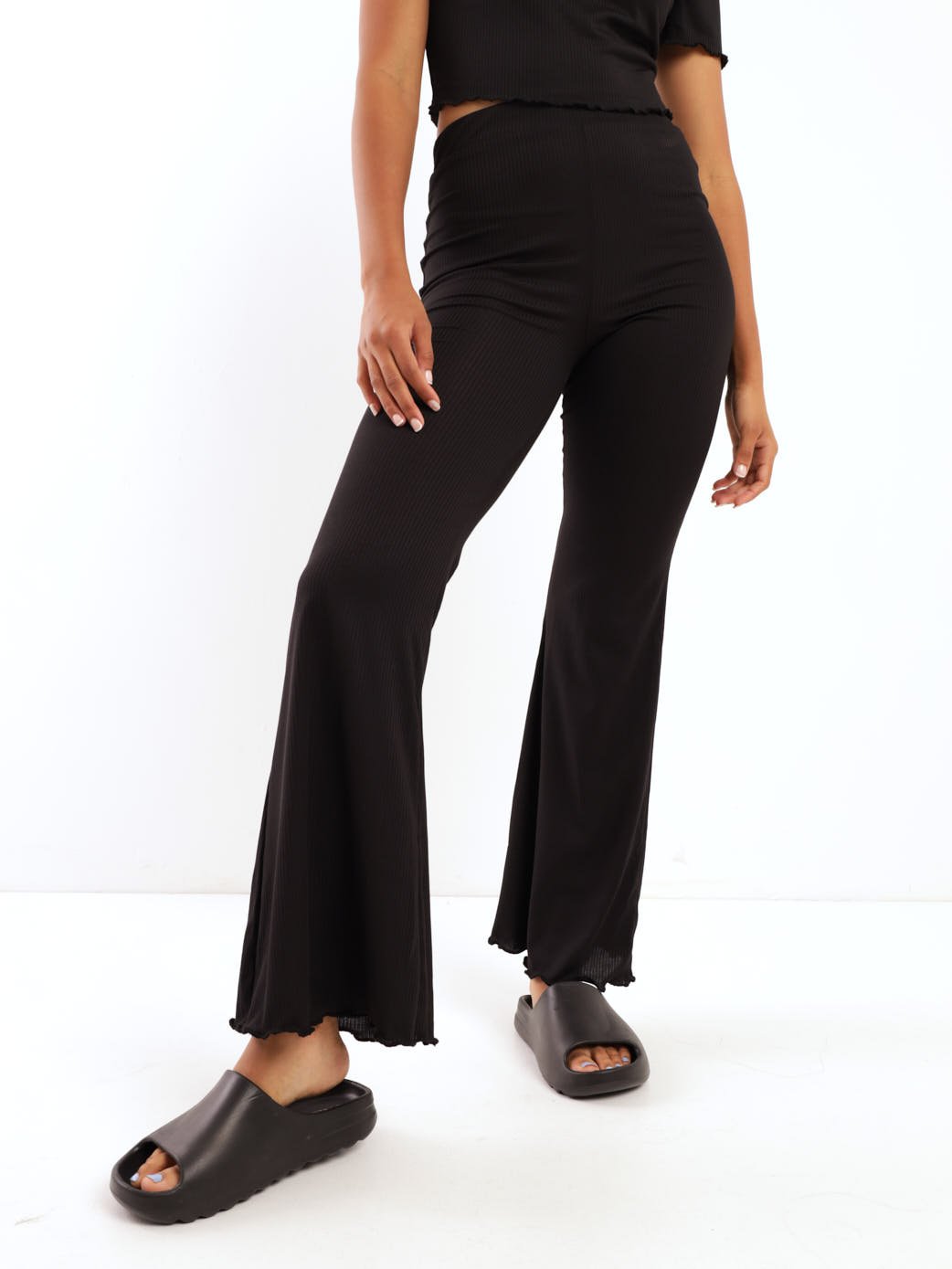 Ladies Crinkle Knit Flare Leg Pant - Black