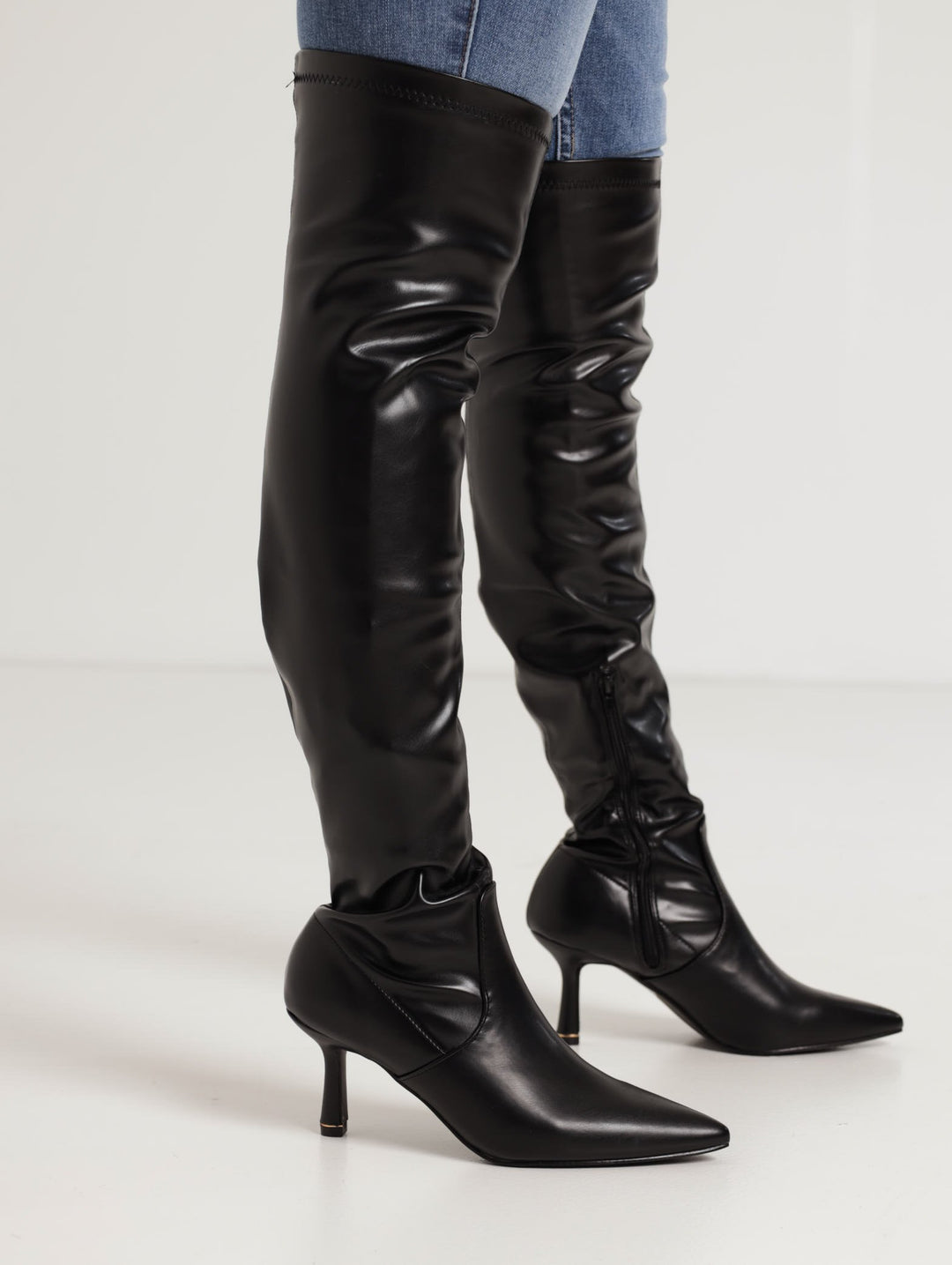 Ladies Ladies Plain Pointed Knee High Mid Heel Boot Black – Edgars