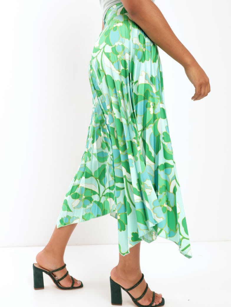 Ladies Asymmetric Printed Pleated Skirt