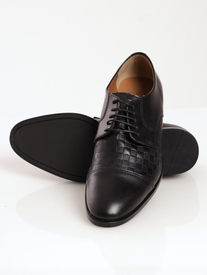 Men's Textured Detail Vamp Shoe With Plain Toe Cap - Black