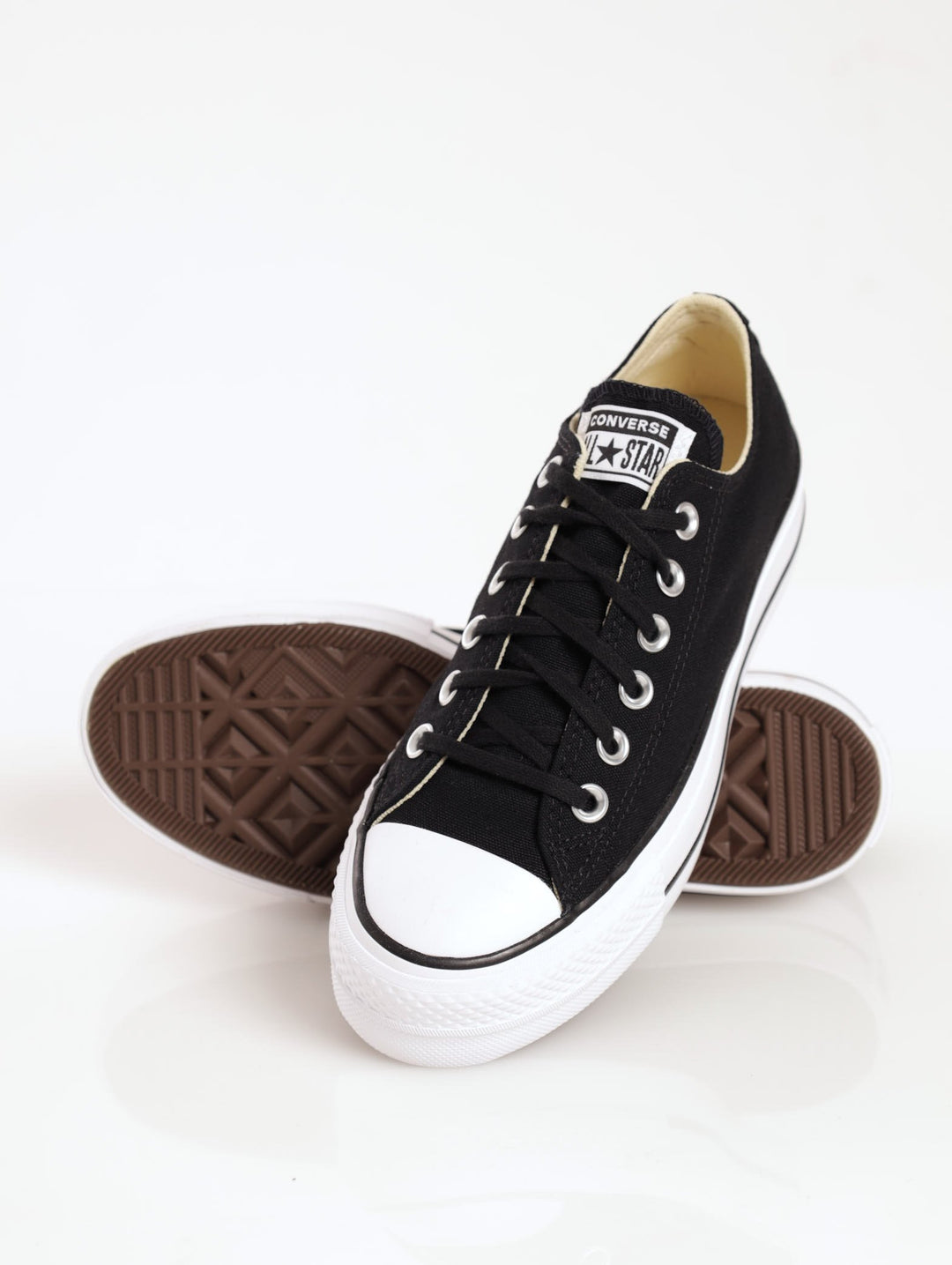 Ladies Chuck Taylor All Star Canvas Platform Ox Sneaker - Black